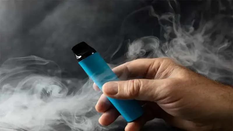 E-cigarettes: Discovering Myths and Facts E-cigarettes: Discovering Myths and Facts